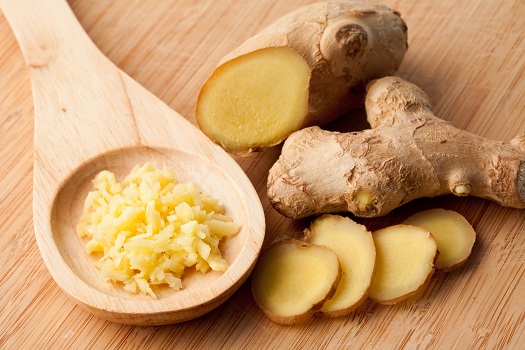 What Herbs & Spices Are Healthy for Seniors in Huntsville, AL
